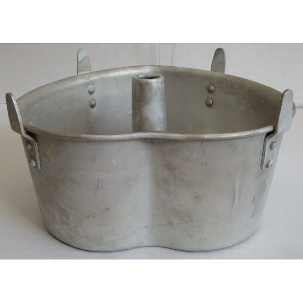VTG Wilton 7.5 Inch Angel Food 2 Piece Cake Pan Heart Non Stick 1990s Aluminum